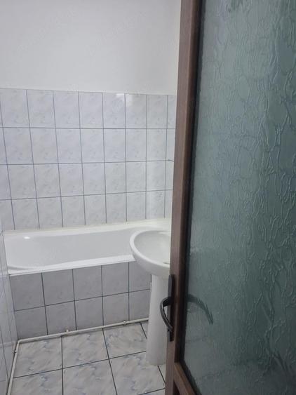 Vand apartament 2 camere in Sighi?oara (baragan). - 5