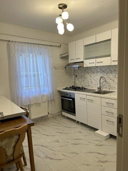 Inchiriez apartamen cu 1 camera decomandat - 1