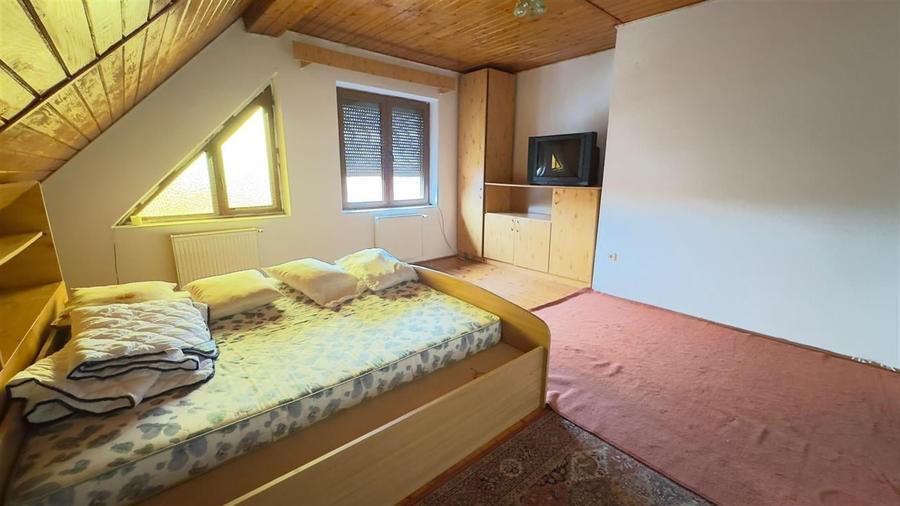 Vilă spațioasă de vanzare in Sanpetru zona Lempes - 13