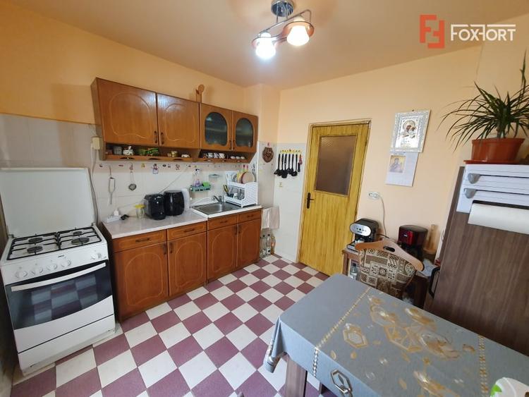 Apartament cu 2 camere decomandat, etaj 1, zona Girocului - 12