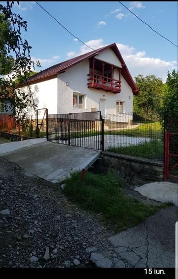Casă de vacanță  de vânzare la Slânic - 1