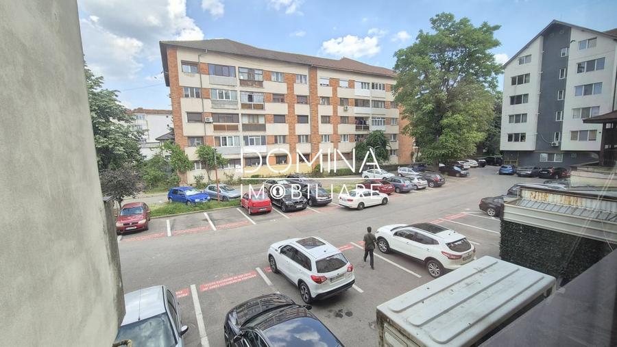 Apartament cu 3 camere decomandat, mobilat în Ultracentral