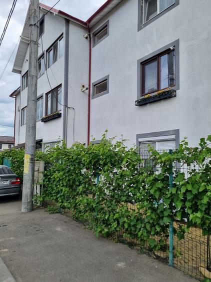 Apartament 3 camere decomandat, 68 mp ,zona 1 Mai ,Ciuperca. - 1