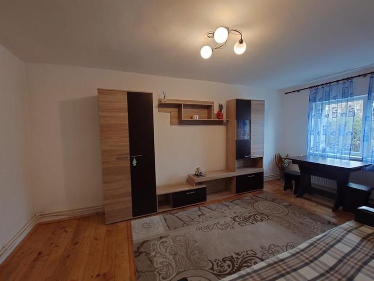 Garsoniera de inchiriat in Brad, Str Privighetorilor - 9