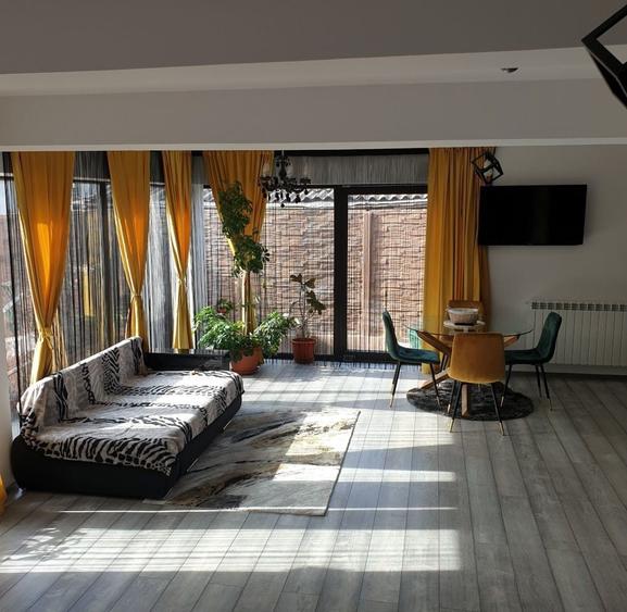 Km 5, vila P+M, 4 camere, moderna , mobilata lux, ideala locuinta familiala - 1