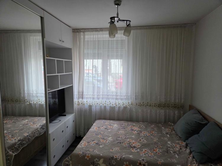 Apartament de vanzare - 5