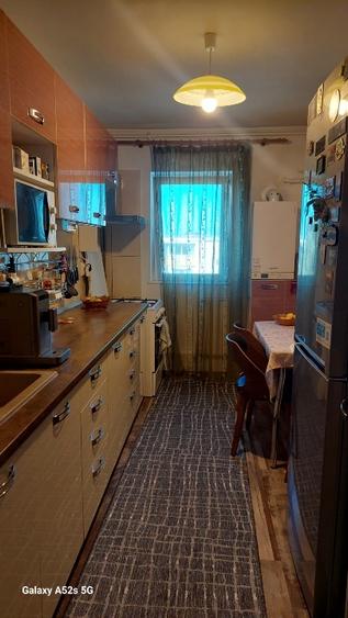 Apartament cu 4 camere decomandate - 8