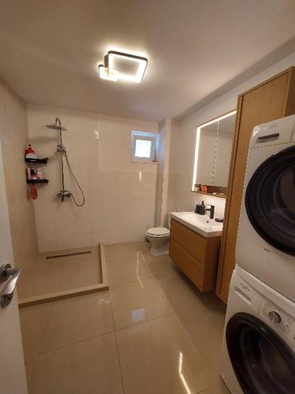 Casa moderna, spatioasa, ideala pentru familie numeroasa - 5