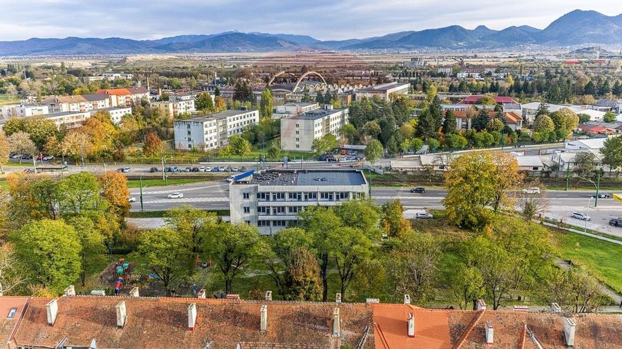 Oportunitate investiție-Clădire cu autorizație hotel și teren BRAȘOV - 7