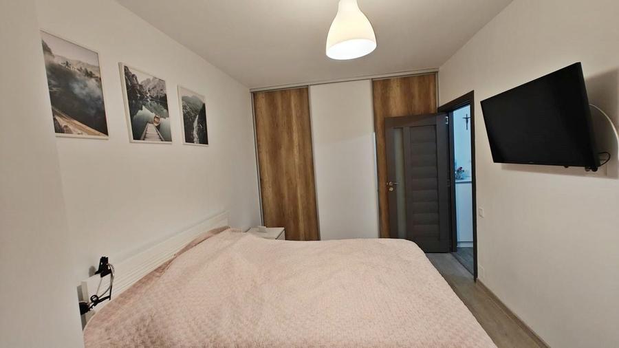 Apartament 2 camere, decomandat, finisat modern, parcare, zona BMW - 5