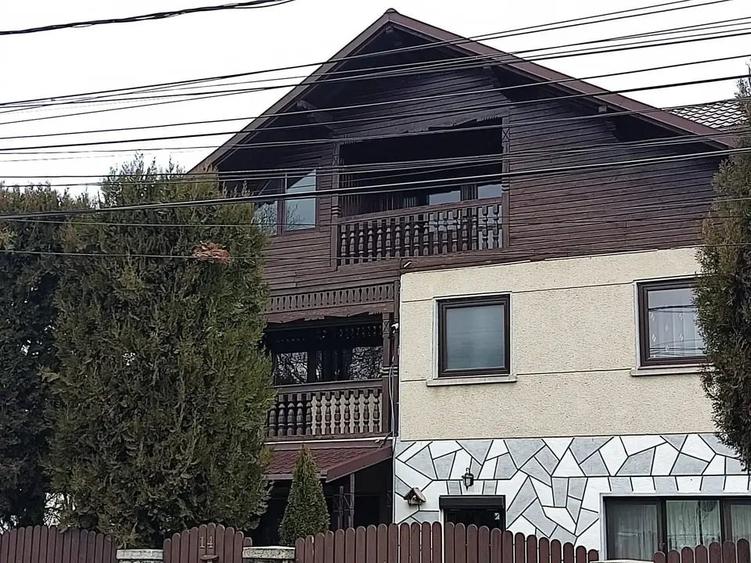 Resedinta cu 8 camere in Orasul Breaza - 2