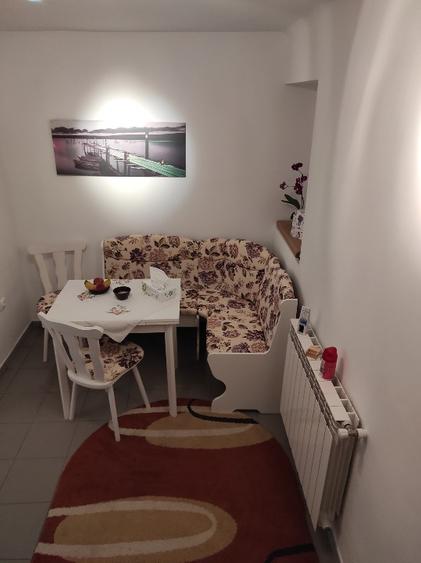 De vanzare casa individuala , zona linistita - 4