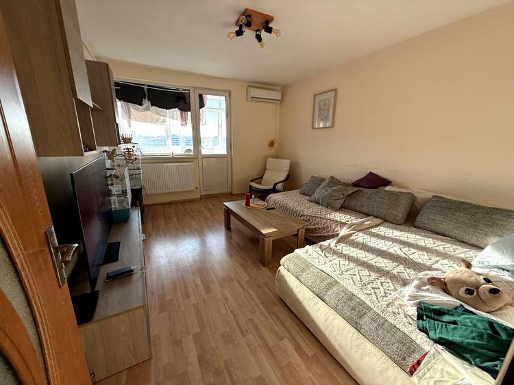 2 Camere Et.10/10 Bloc Reabilitat Metrou Romancierilor - 1