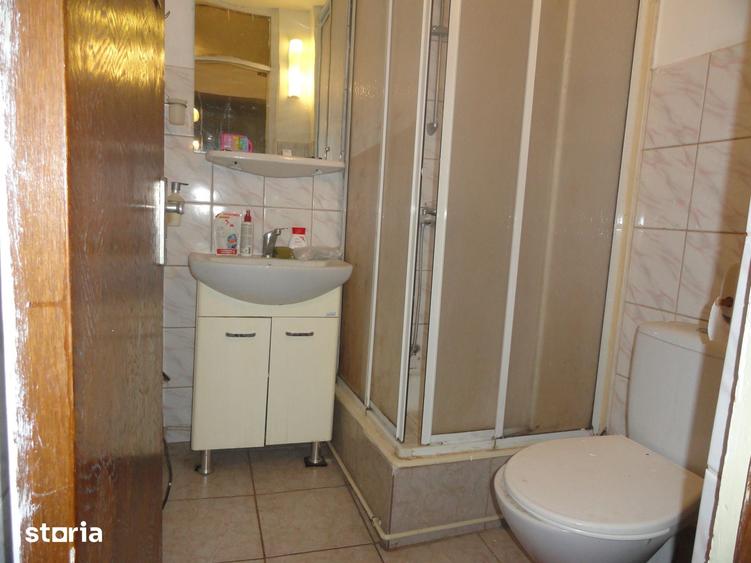 Apartament cu 4 camere decomandat în Micălaca