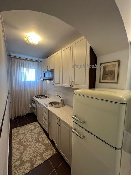 Renovată, mobilată, utilată. Superbă Dristor  Rm. Sărat - 6