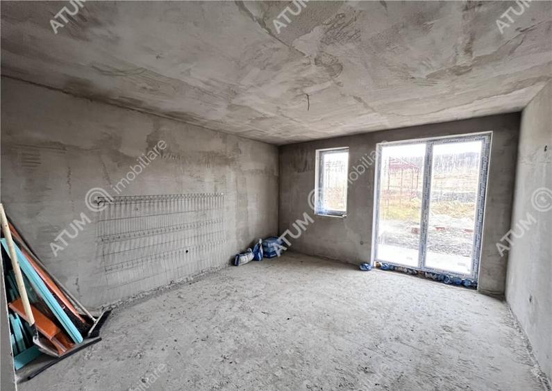 Casa Duplex cu 5 camere si teren de 255 mp situata in Cisnad - 1