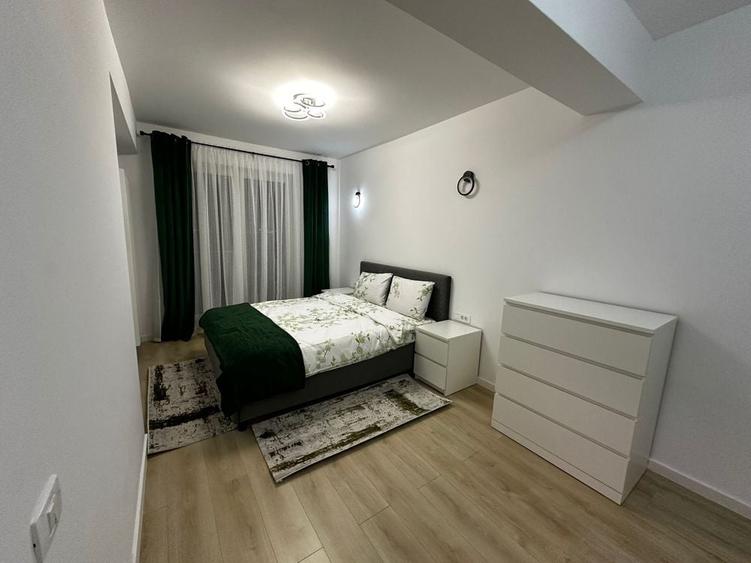 Apartament cu 2 camere decomandat în Palazu Mare