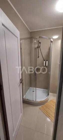 Casa moderna de inchiriat cu 4 camere si curte in Selimbar - 9