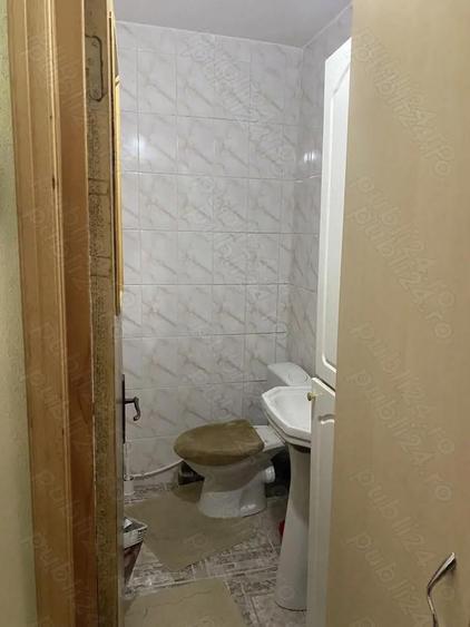 Vand apartament 3 camere Plantelor foarte spatios - 4