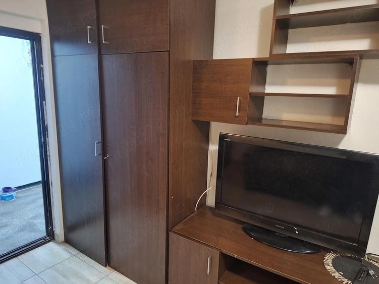 Inchiriez 2 garsoniere cu 1300 lei in spate la Mega Mall, si la straini - 1