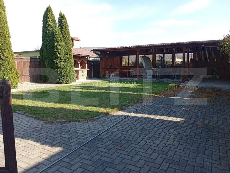 Casa superba in Talmacel, cu curte verde si priveliste panoramica spre munti Casa superba in Talmacel, cu curte verde si priveliste panoramica spre munti