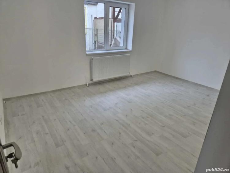 Proprietar vand casa 3 camere, 2025, caramida dubla - 1