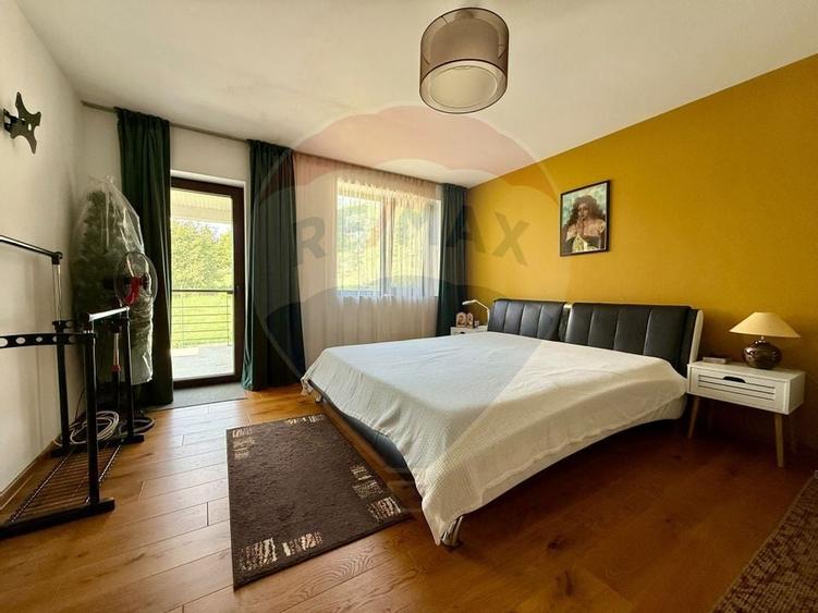 Casa individuala cu teren generos - Dambul Rotund, str. Odobesti - 4