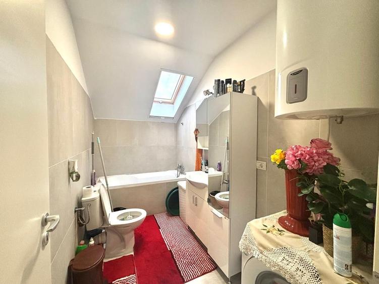 Apartament 3 camere, mobilat - 800e/ mp -Sanmihaiu Roman Comision 0% - 7