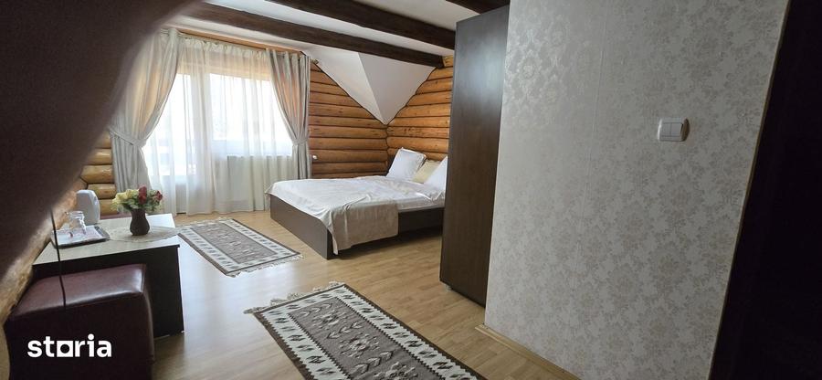 Casă cu Teren 806 Mp în Moroeni