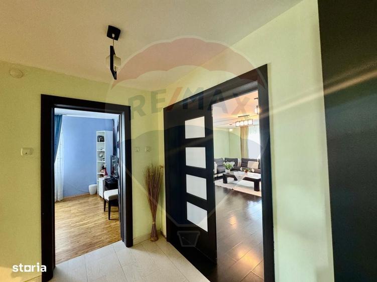 Casa / Vila cu 5 camere de vanzare - 6