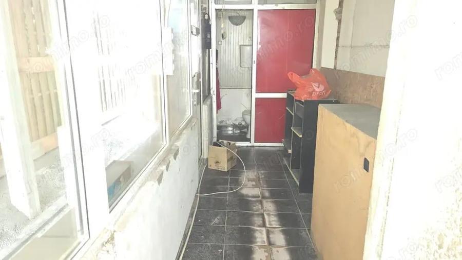 Inchiriez sau vand spatiu comercial in Deva, zona Balcescu (Astoria), suprafata utila 20 mp - 1