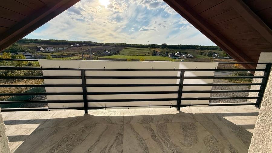 Proprietar-Casa în sat Dumbrava, Comuna Ciurea, Jud Iași, str. DJ 248D, nr. 385. - 8