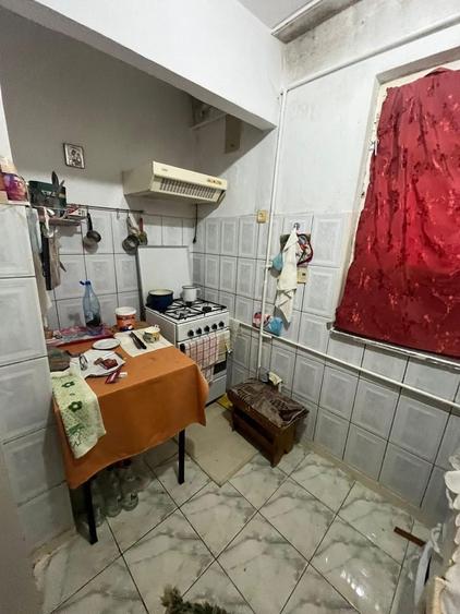 Apartament 3 camere decomandat etaj 4/4, zona vest, bloc fara risc seismic - 3