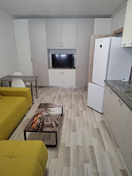 BRASADAS inchiriaza ap cam etaj 5/5 Metalurgiei. - 2