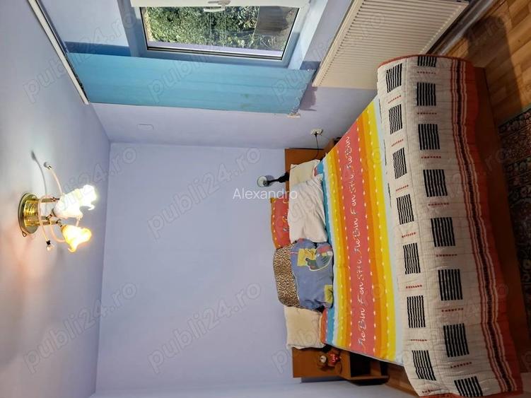 Inchiriez apartament la parterul casei Inchiriez apartament la parterul casei