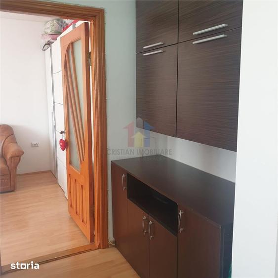 Apartament cu 2 camere semidecomandat în Hipodrom