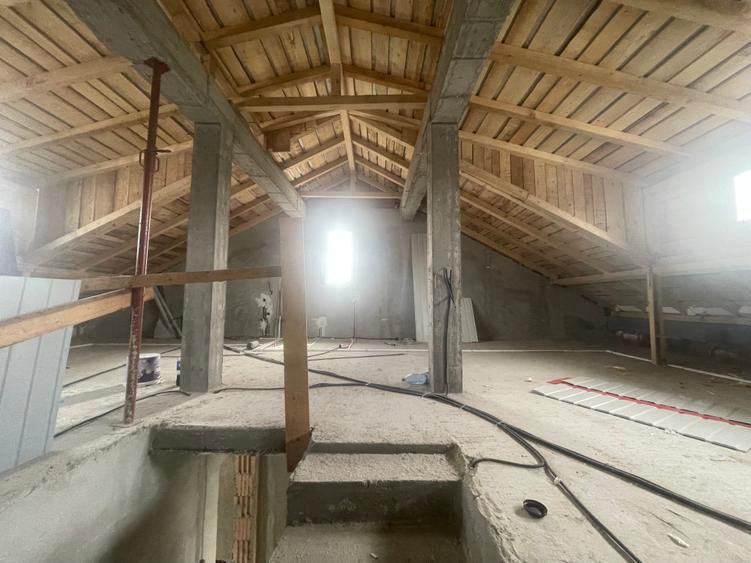 Complex nou 4 case P+1+M.5 cam.Util 175mp.Teren 253mp - 23