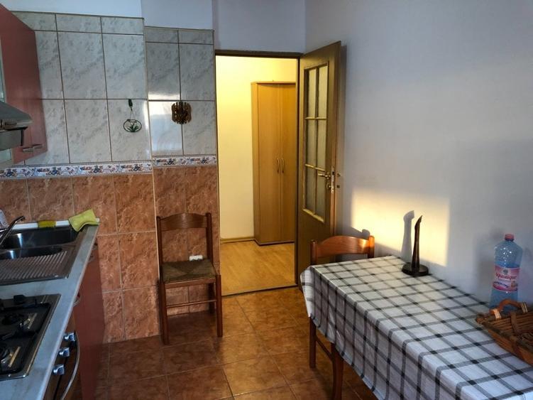 De inchiriat - Apartament 3 camere - Caramfil - 9