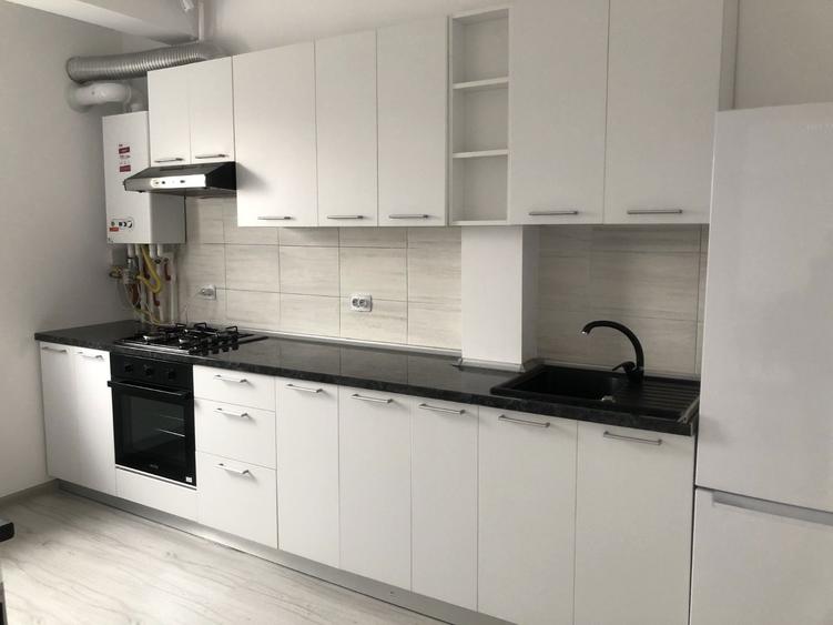 Inchiriez apartament 2 camere + parcare. Bloc nou. Sector 4 - 2