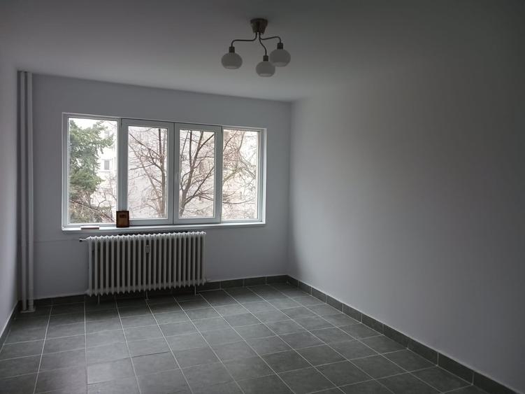 Nicolae Grigorescu, piata- Bdul Pallady - 8