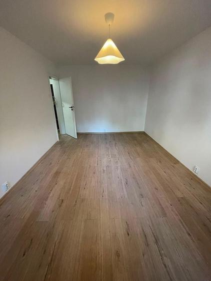 Apartament cu 2 camere decomandat în Apusului