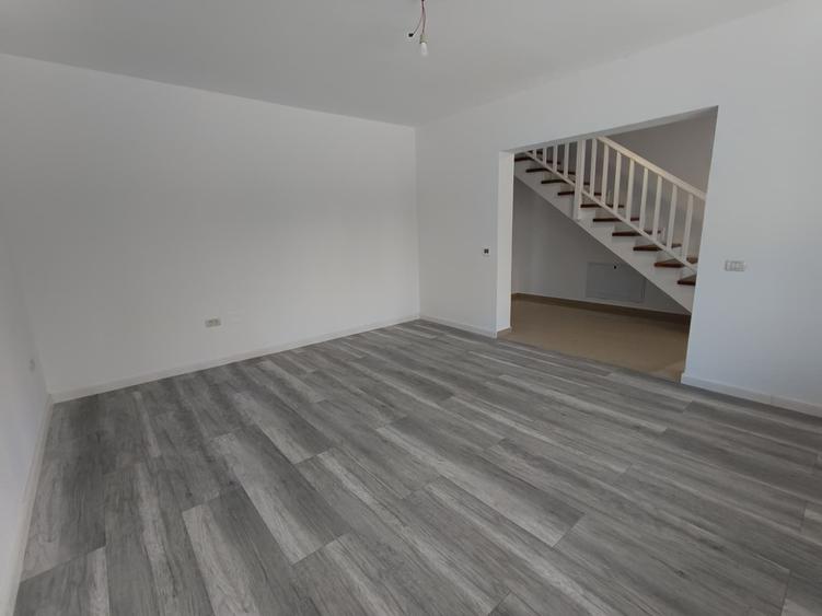 Casa de vanzare este situata in Iasi, zona Valea Lupului-Antibiotice - 2