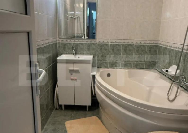 Apartament 3 camere, decomandat, mobilat, utilat, parcare si - 4