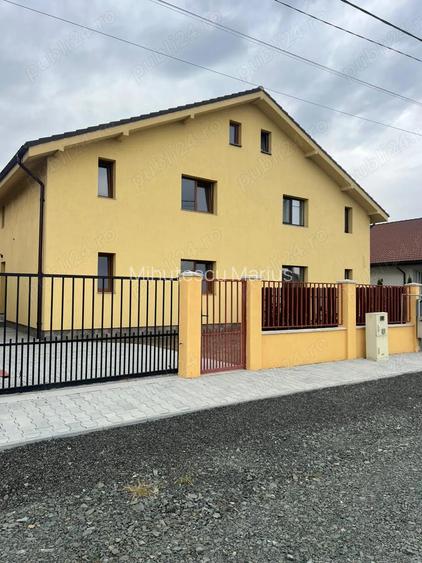 Vand jumatate duplex in Dumbravita,224.000 euro