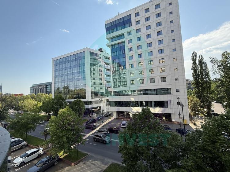 3 camere - bloc MONOLIT  - Bd. UNIRII - etajul 1 - 16
