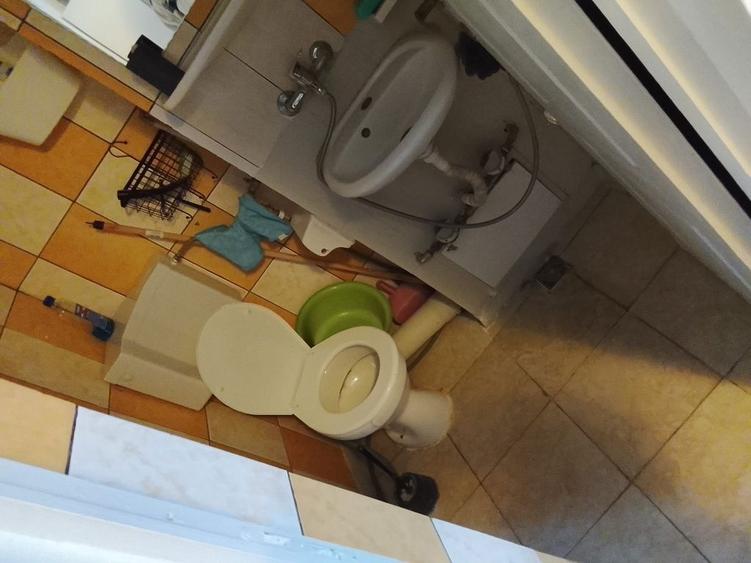 Inchiriez garsoniera zona Baraolt - 6