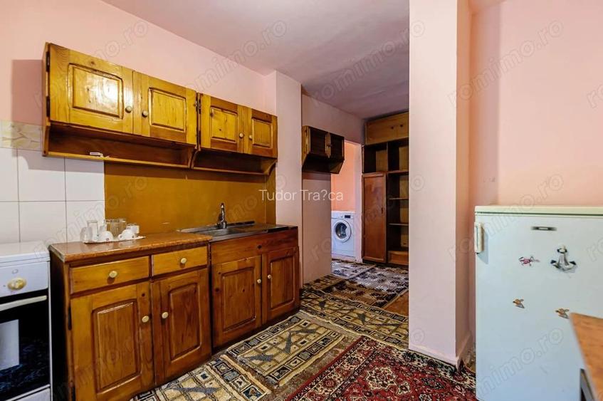 De inchiriat: Apartament cu doua camere. De inchiriat: Apartament cu doua camere.