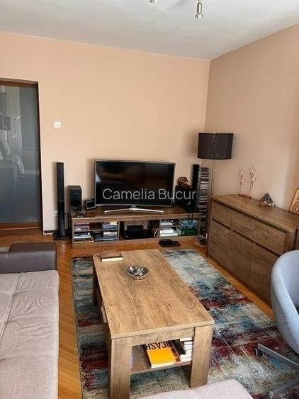 Apartament cu 3 camere - zona Podu Ros - vis a vis de Dedeman
