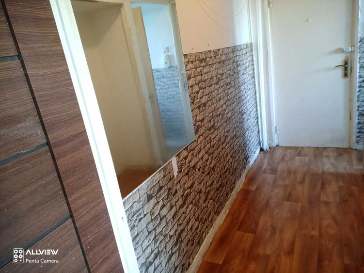 Inchiriez apartament doua camere Ploiesti , zona Vest. - 1