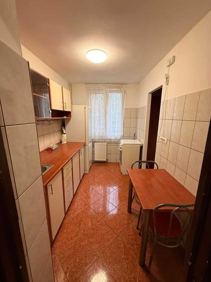 Apartament 3 camere, etaj 1/4, in Drumul Taberei, direct proprietar - 1